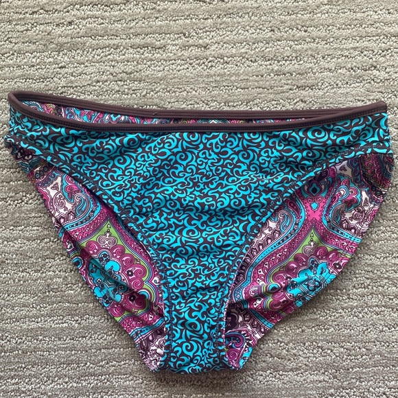 Athleta Bikini Set - Picture 5 of 8